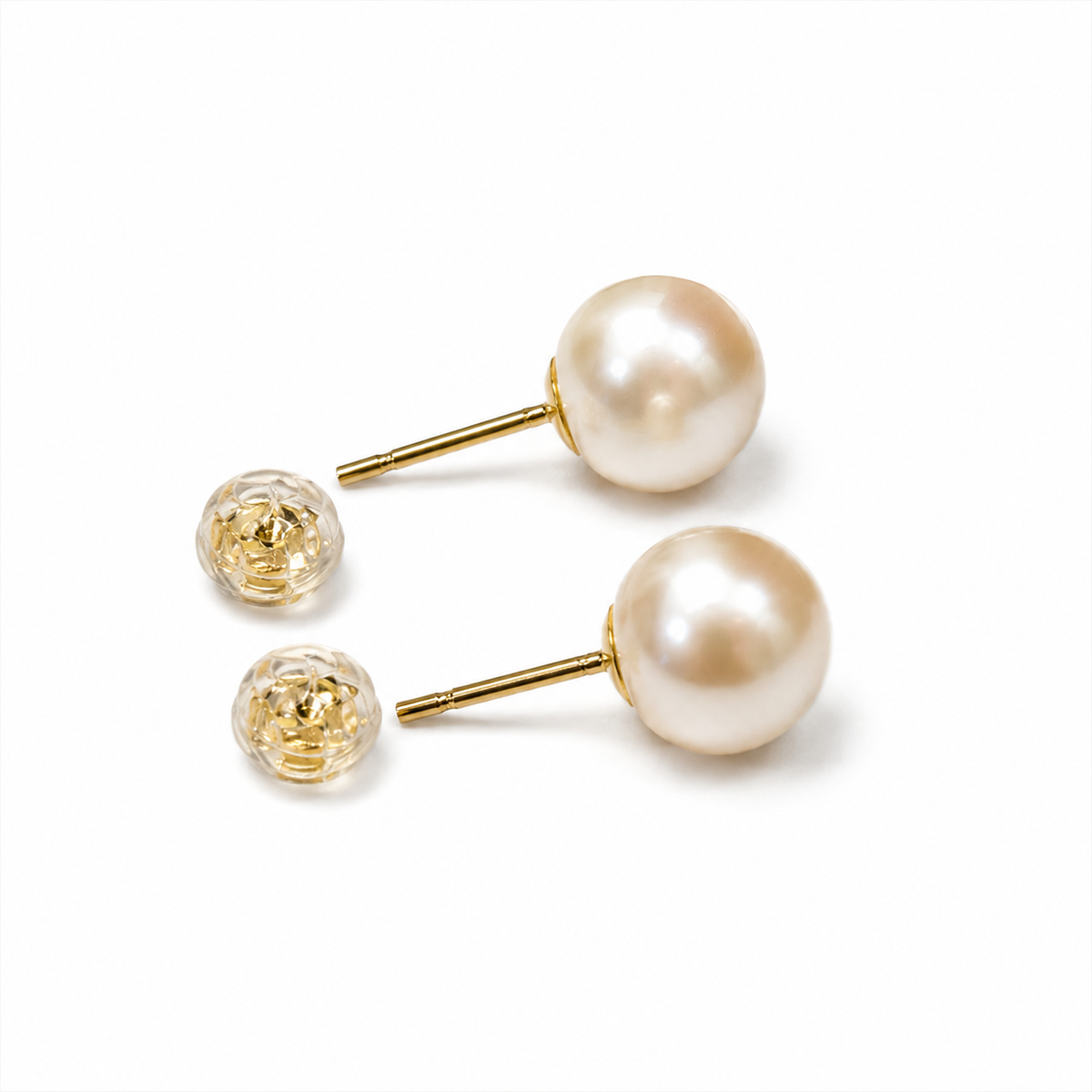 EA-22--Natural Freshwater Pearl Stud Earrings 6–7mm White High-Luster Gold-Color