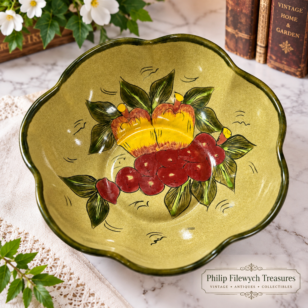 SB-72 Vintage 1950s Mexican Hand-Painted Ceramic Fruit Bowl – 10" Scalloped Rim – Hecho en MexicoSB-72 Vintage 1950s Mexican Hand-Painted Ceramic Fruit Bowl – 10" Scalloped Rim – Hecho en Mexico