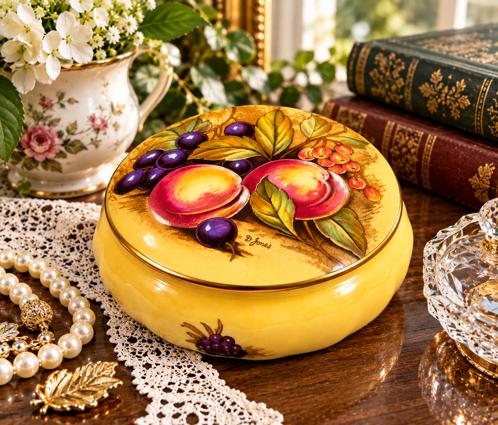 TD-10---Aynsley Orchard Gold Trinket Dish Lidded Box Peaches Grapes D. Jones Fine Bone China England